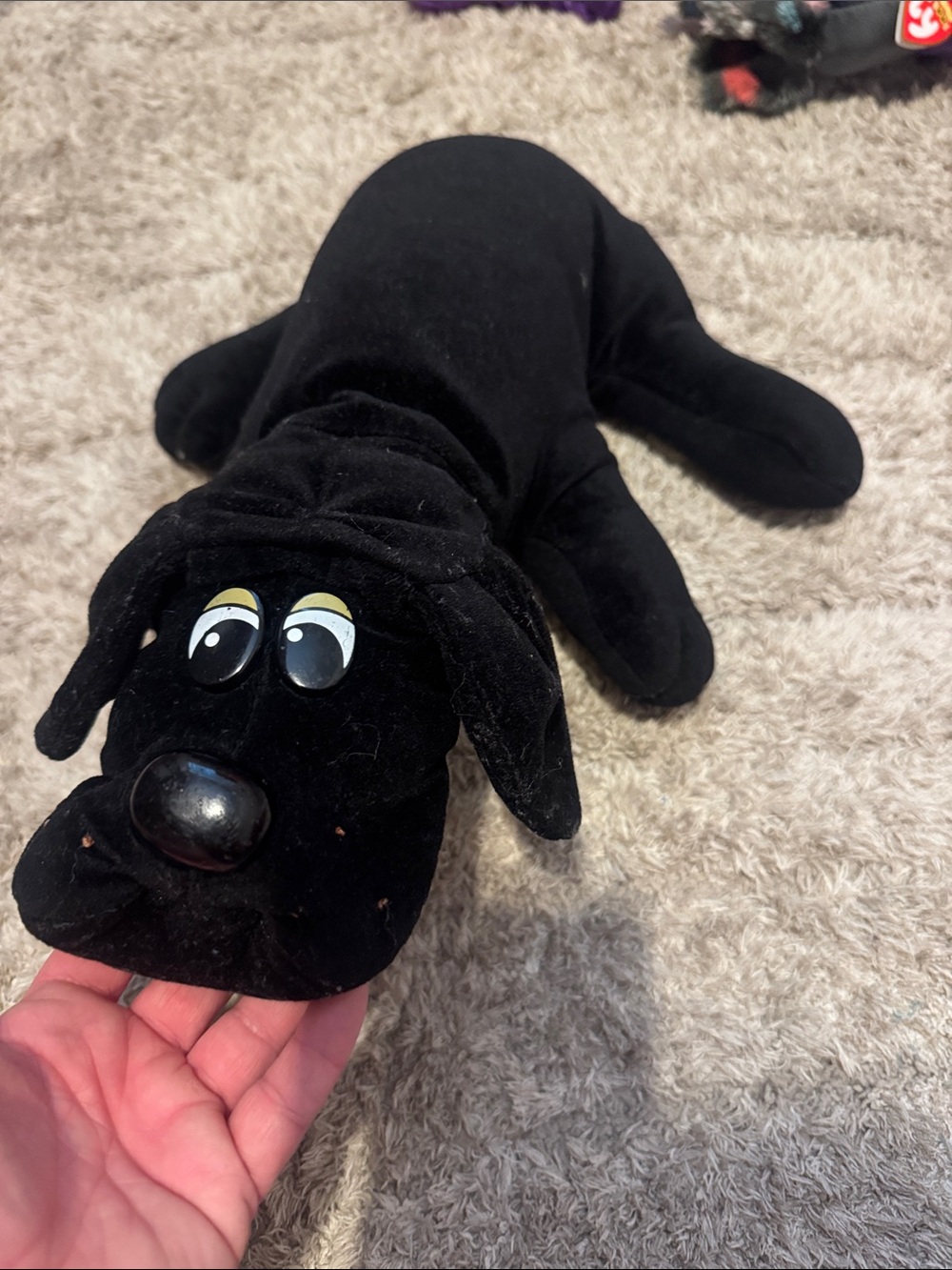 Vintage Pound puppy large